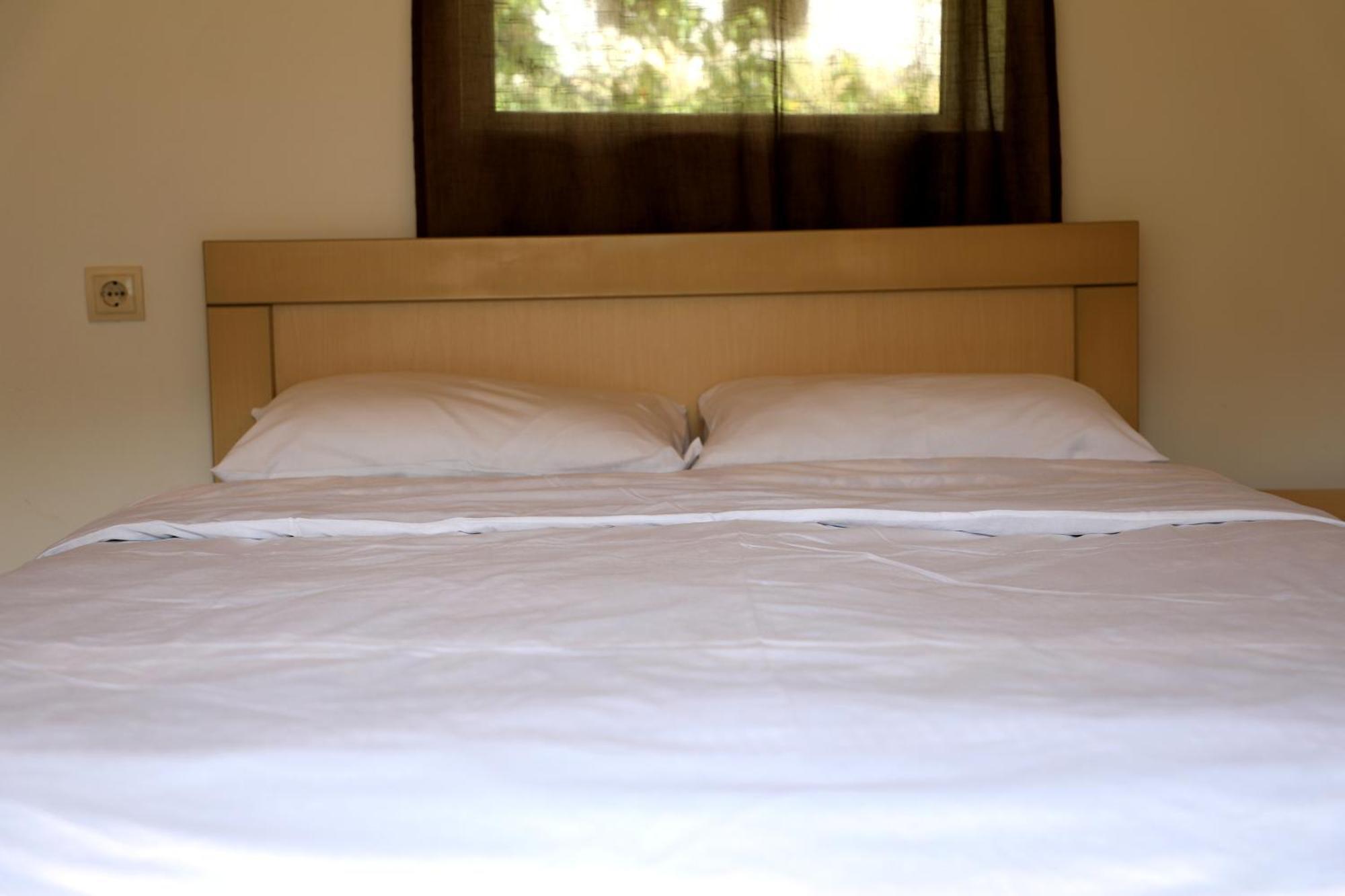 Nadia Guesthouse Mestia Bagian luar foto