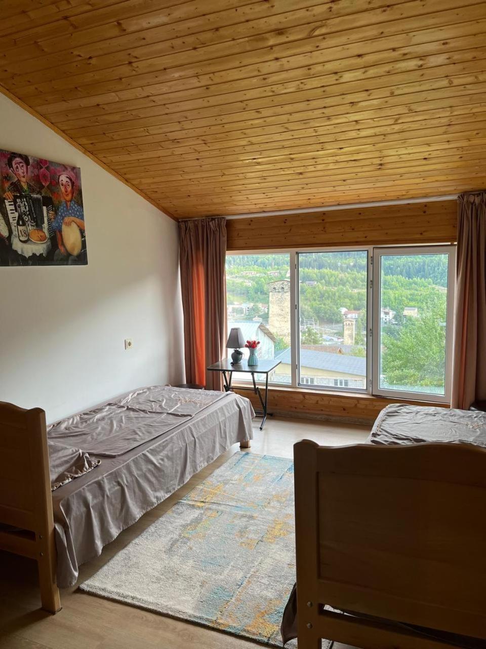 Nadia Guesthouse Mestia Bagian luar foto